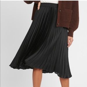 Flowy Pleated Skirt